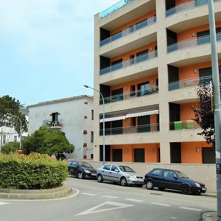 Апартаменти Apartamento Clara Garden Ii